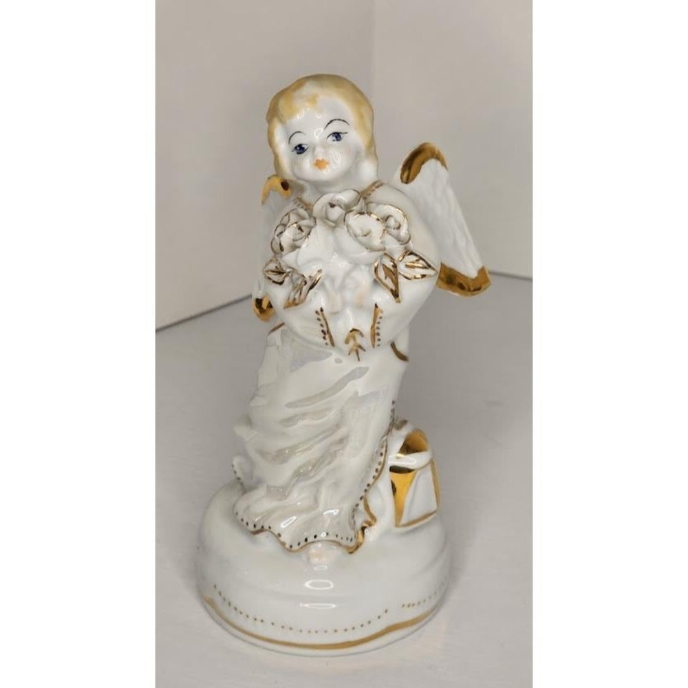 VTG Dorohoi Stipo Romania Hand Painted Porcelain Angel Figurine Bouquet of Roses